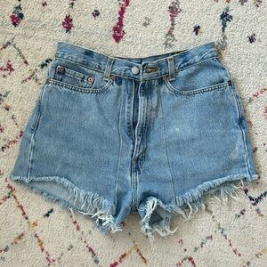 levi’s blue denim shorts size 27